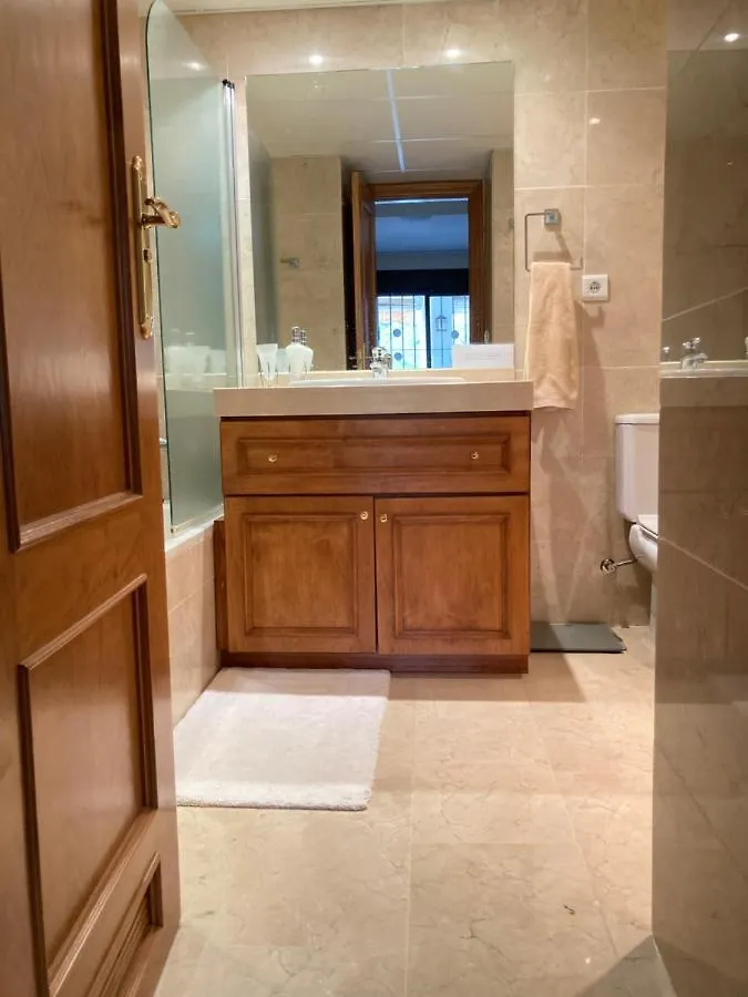 Modern Apartment In Benahavis Village Centre With Underground Parking スペイン