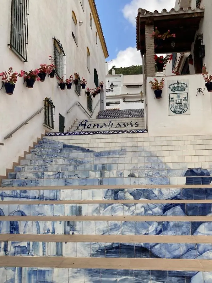Modern Apartment In Benahavis Village Centre With Underground Parking 0*,