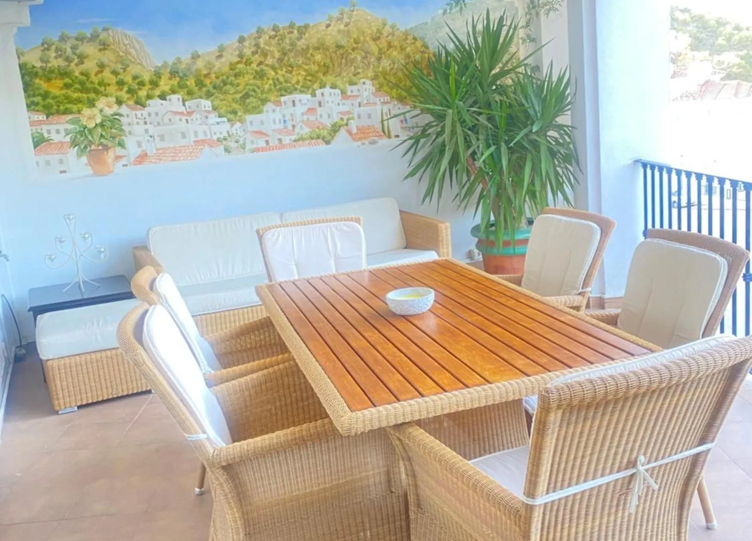Modern Apartment In Benahavis Village Centre With Underground Parking 0*,